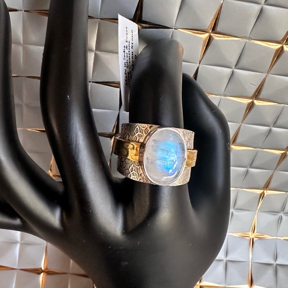 STERLING SILVER GENUINE GEMSTONE RING/9
